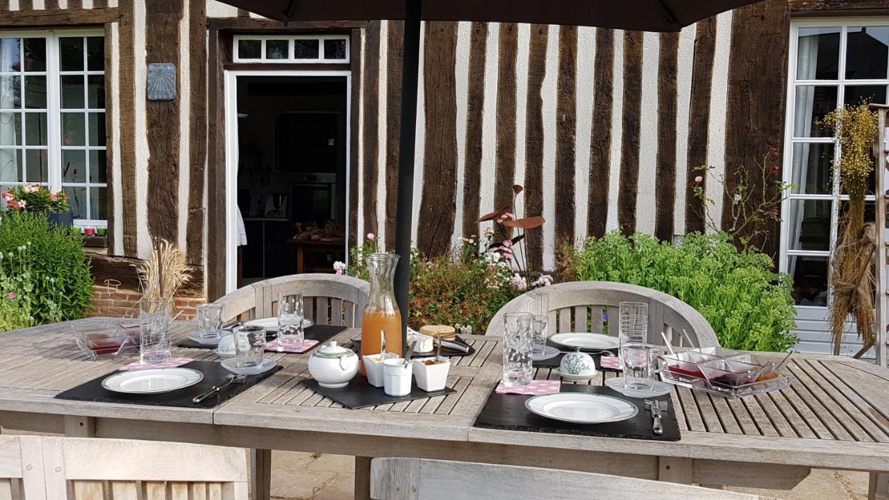 Bed and Breakfast La Charretterie Bacqueville-en-Caux Exterior foto